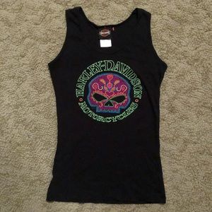 Harley Davidson tank top! Very colorful and comfy. Flaws are pictured.